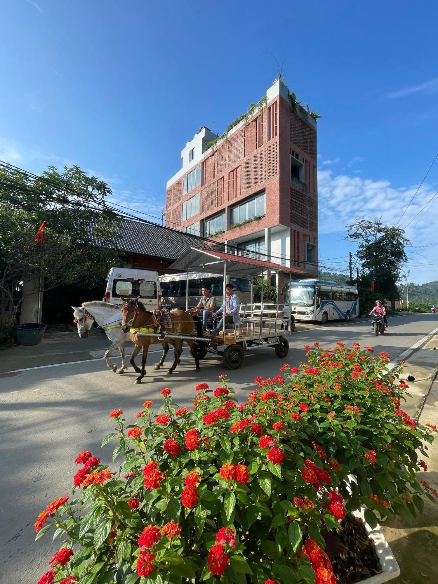 Hotel Samu Lao Cai Exteriör bild